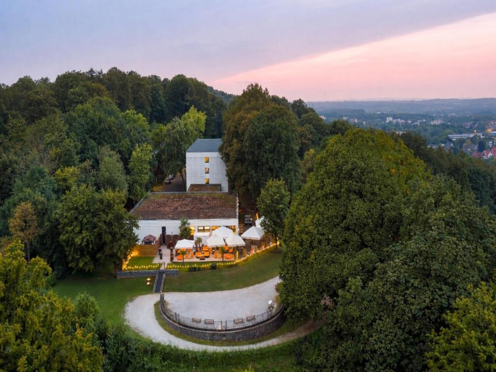 Hotel exterior on Johannisberg hillside